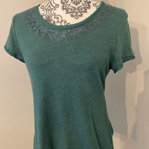 Banana Republic tshirt